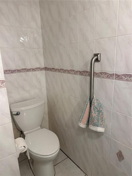 На продажу: $264,900 (3 спален, 2 ванн, 1334 Квадратных фут)