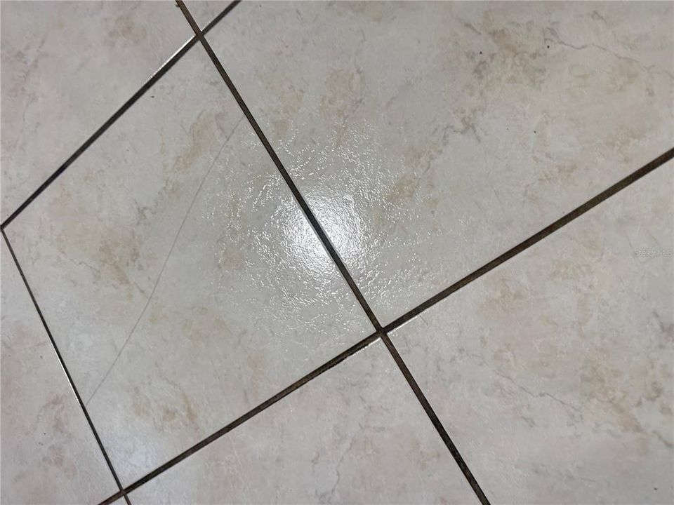 На продажу: $264,900 (3 спален, 2 ванн, 1334 Квадратных фут)