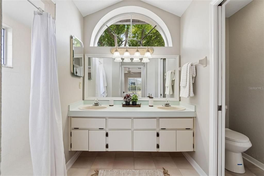 For Rent: $2,500 (3 beds, 2 baths, 1473 Square Feet)