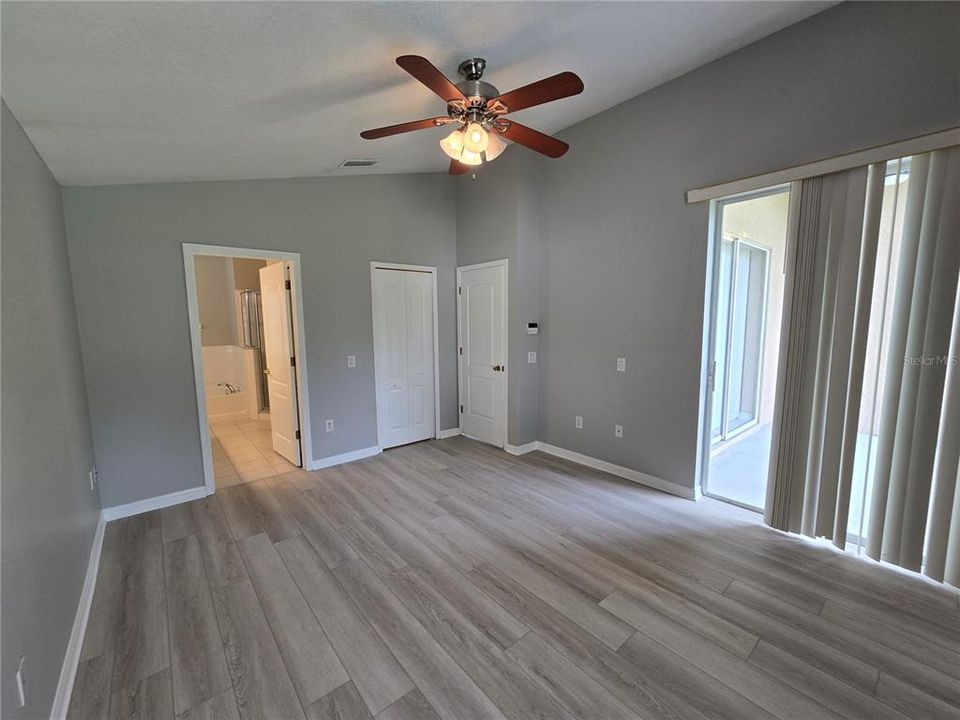 En Renta: $2,400 (4 camas, 3 baños, 1808 Pies cuadrados)