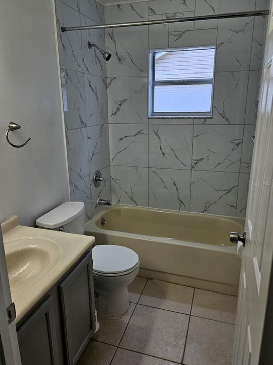 На продажу: $395,000 (3 спален, 2 ванн, 1417 Квадратных фут)