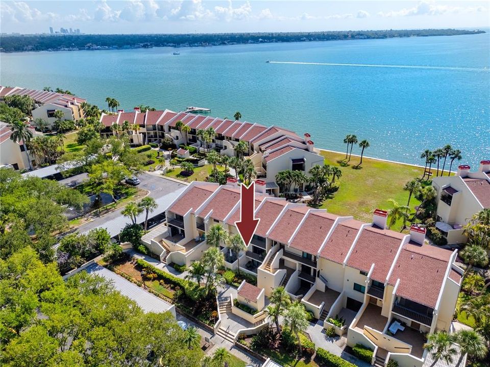 For Sale: $429,999 (2 beds, 2 baths, 1210 Square Feet)