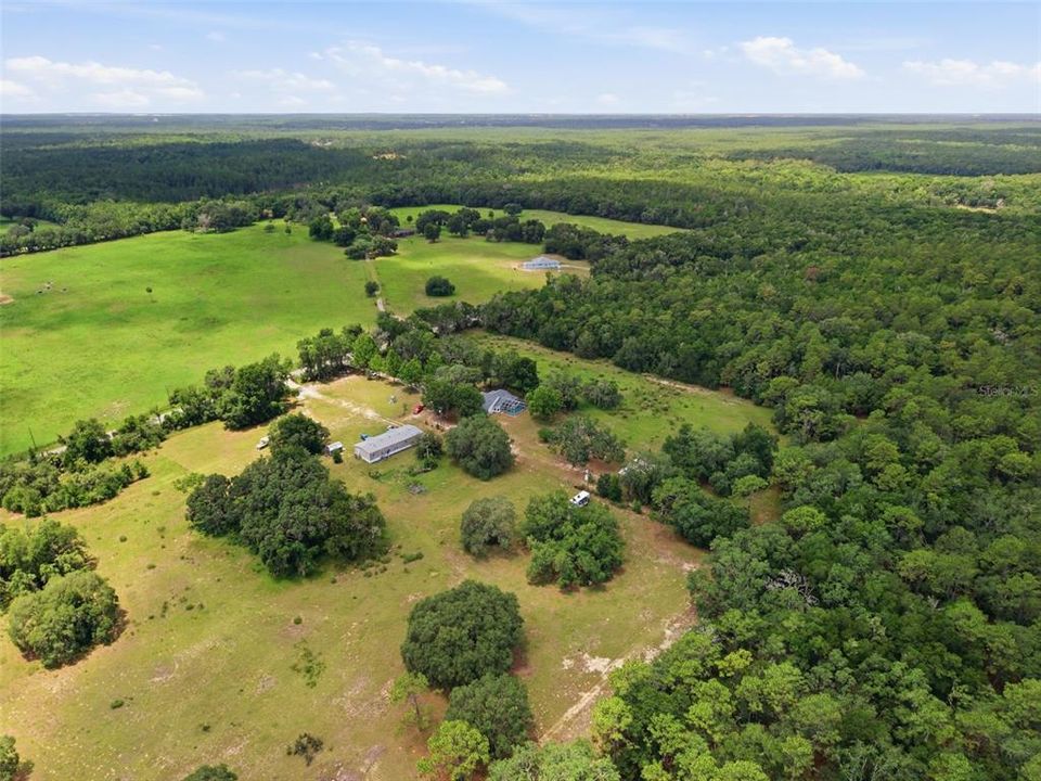 En Venta: $450,000 (4 camas, 2 baños, 2280 Pies cuadrados)