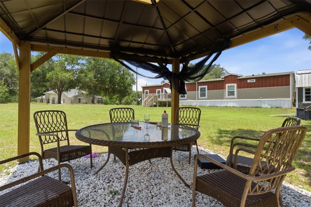 En Venta: $450,000 (4 camas, 2 baños, 2280 Pies cuadrados)