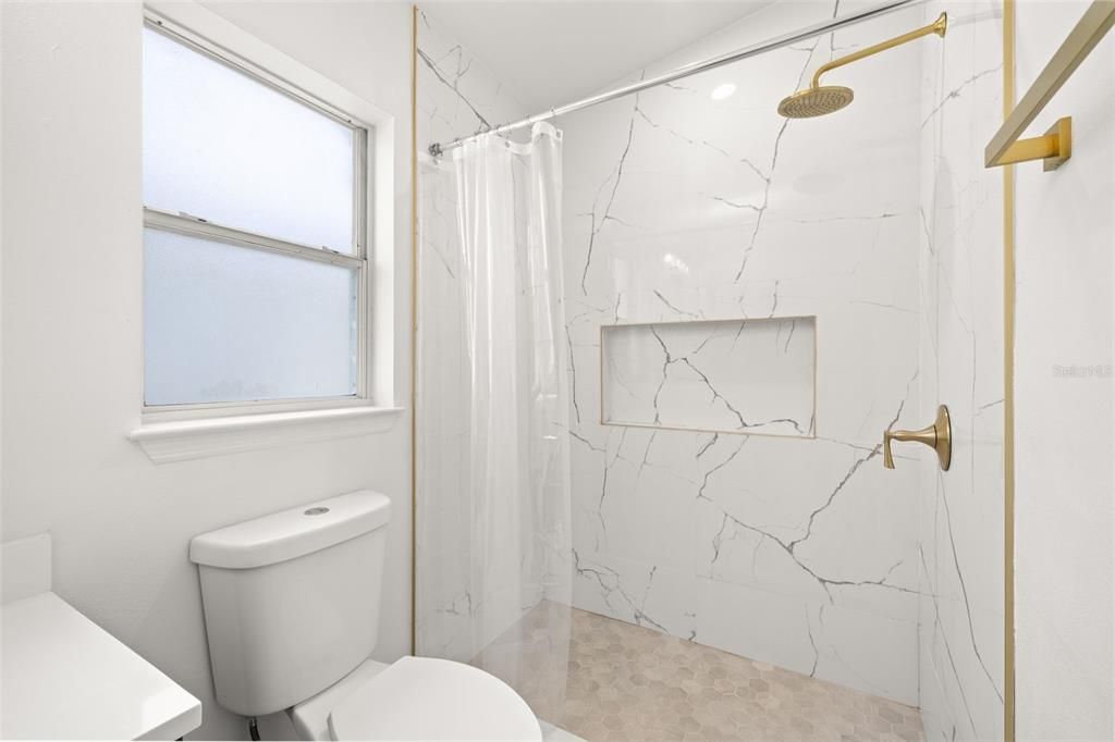 В аренду: $2,440 (3 спален, 2 ванн, 1551 Квадратных фут)