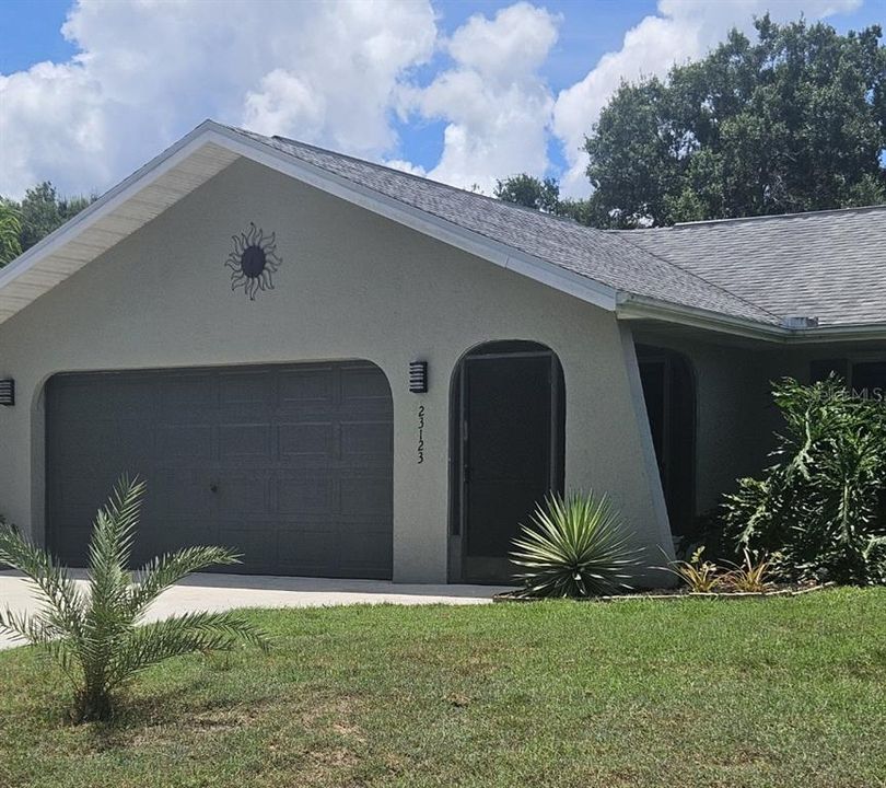 For Rent: $1,600 (2 beds, 2 baths, 1185 Square Feet)