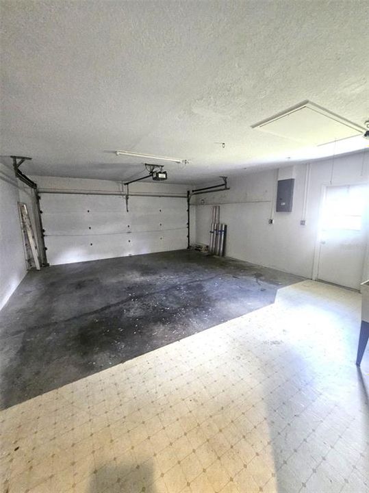 For Rent: $1,600 (2 beds, 2 baths, 1185 Square Feet)