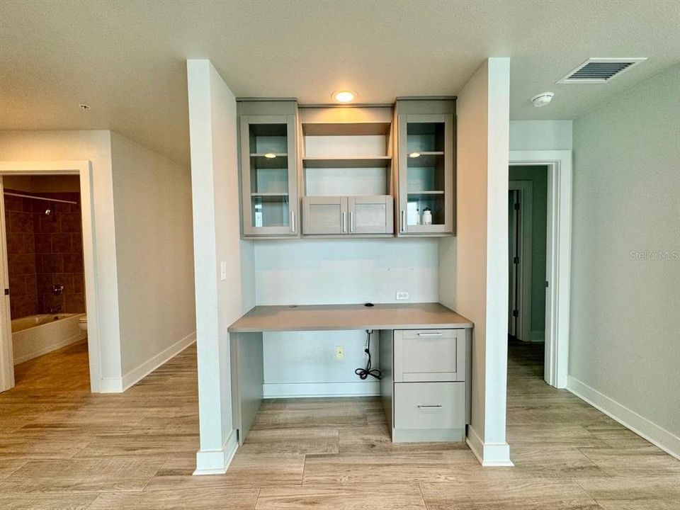 For Rent: $3,500 (2 beds, 2 baths, 1379 Square Feet)