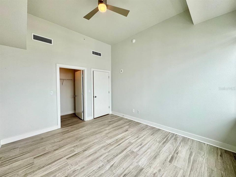 For Rent: $3,500 (2 beds, 2 baths, 1379 Square Feet)