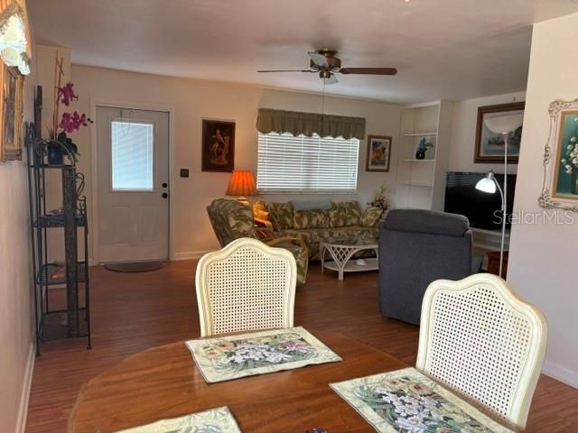 For Sale: $74,900 (1 beds, 1 baths, 800 Square Feet)