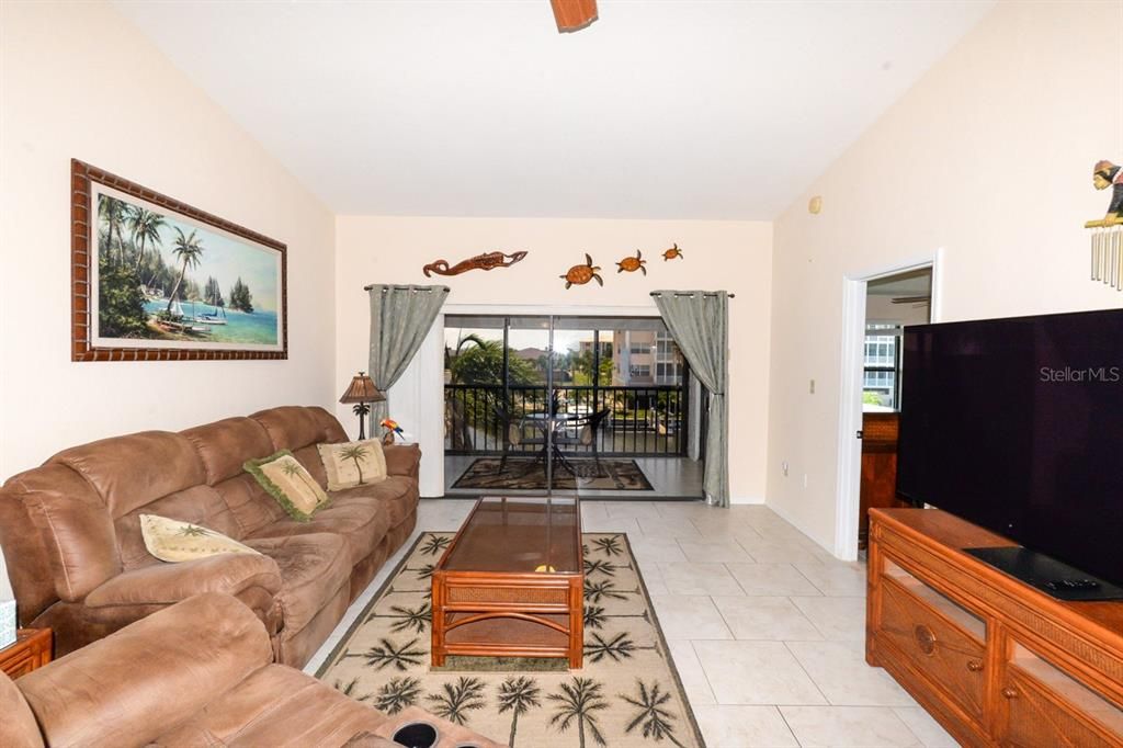 En Venta: $289,900 (2 camas, 2 baños, 1226 Pies cuadrados)