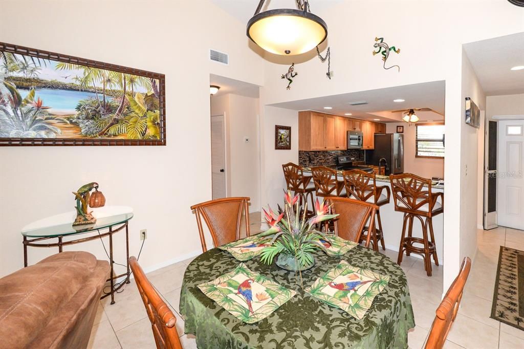 En Venta: $289,900 (2 camas, 2 baños, 1226 Pies cuadrados)