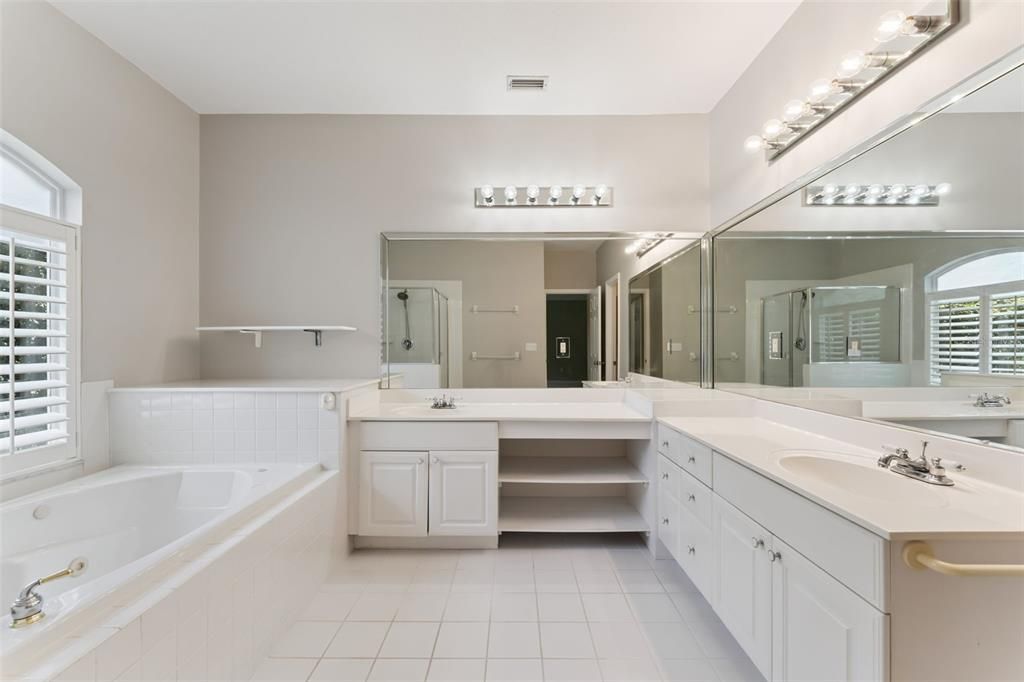 For Sale: $725,000 (4 beds, 3 baths, 2662 Square Feet)