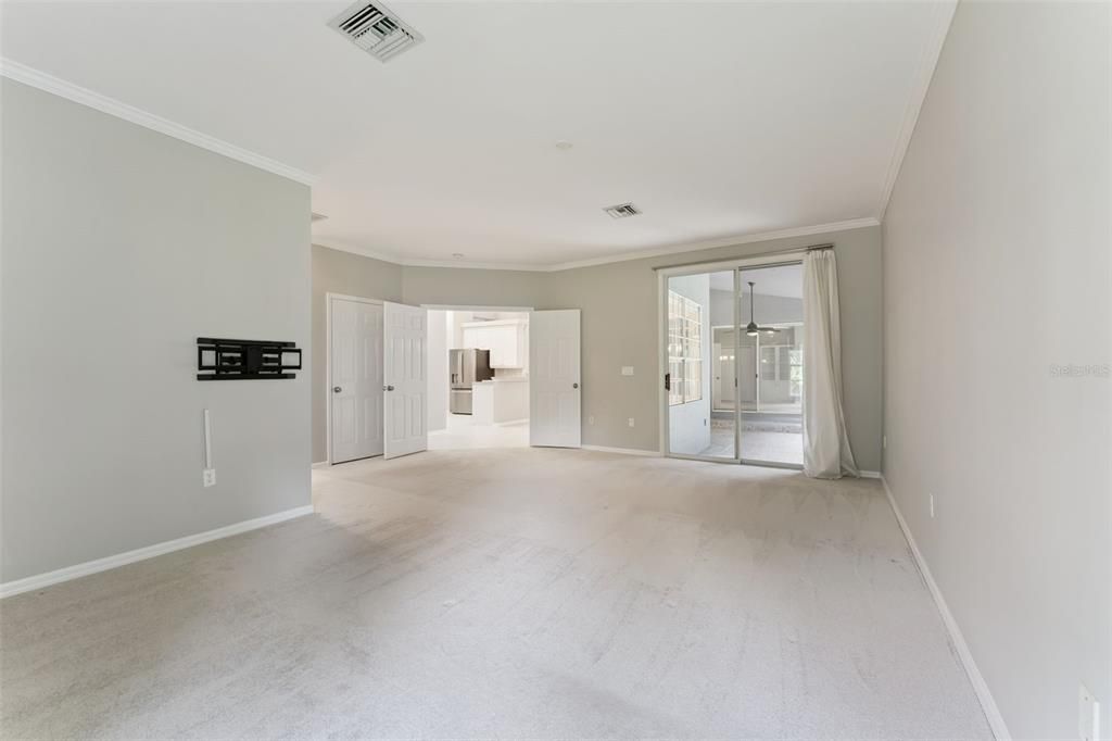 For Sale: $725,000 (4 beds, 3 baths, 2662 Square Feet)
