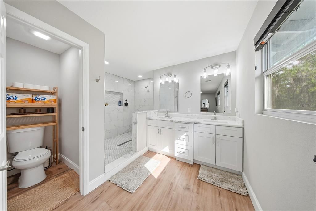 For Sale: $499,999 (4 beds, 3 baths, 2136 Square Feet)