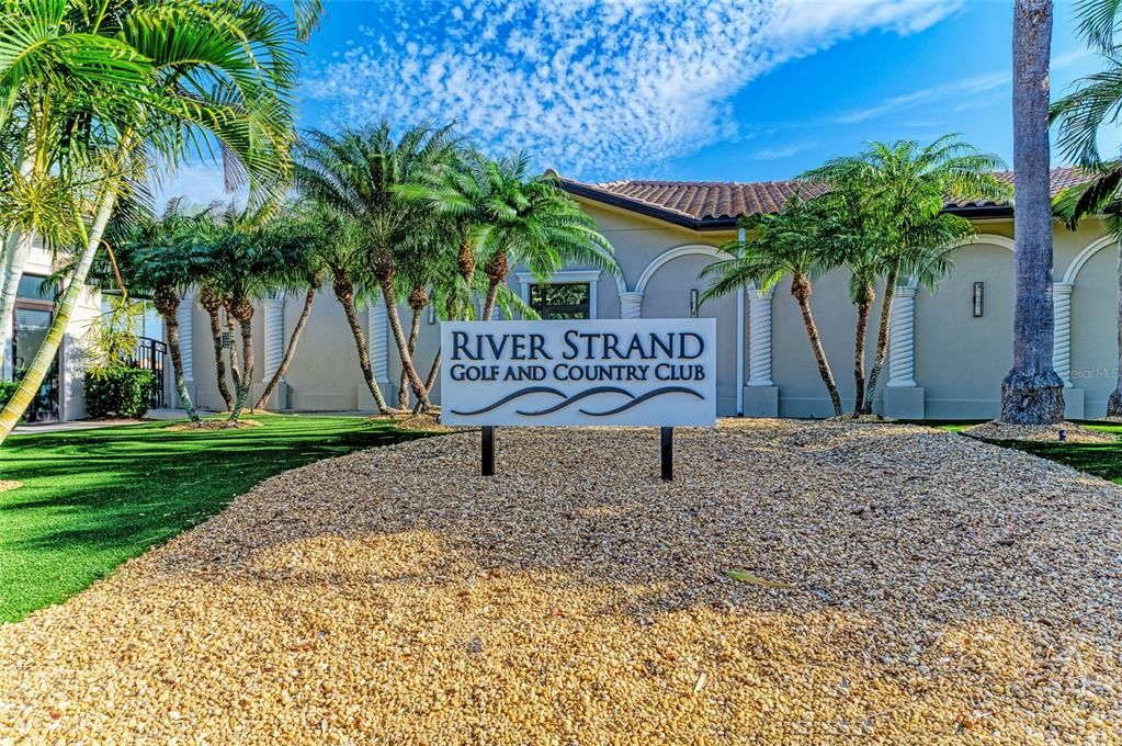 For Sale: $209,900 (2 beds, 2 baths, 1121 Square Feet)