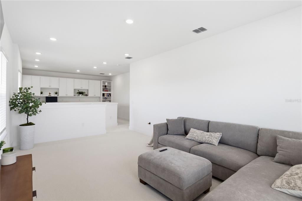 For Sale: $850,000 (4 beds, 3 baths, 2993 Square Feet)