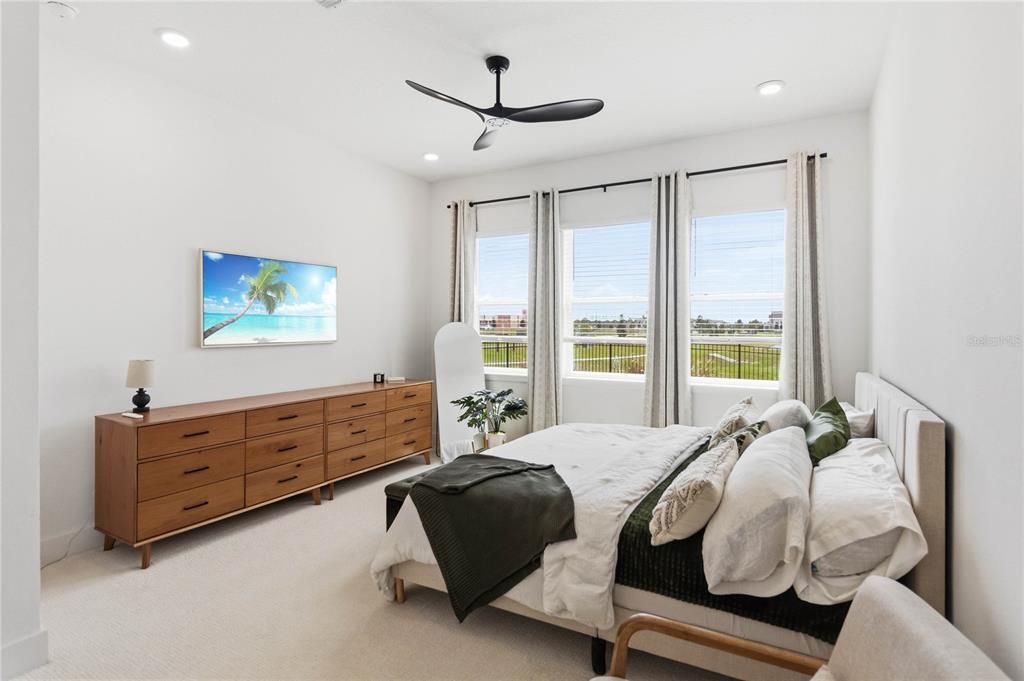 For Sale: $850,000 (4 beds, 3 baths, 2993 Square Feet)