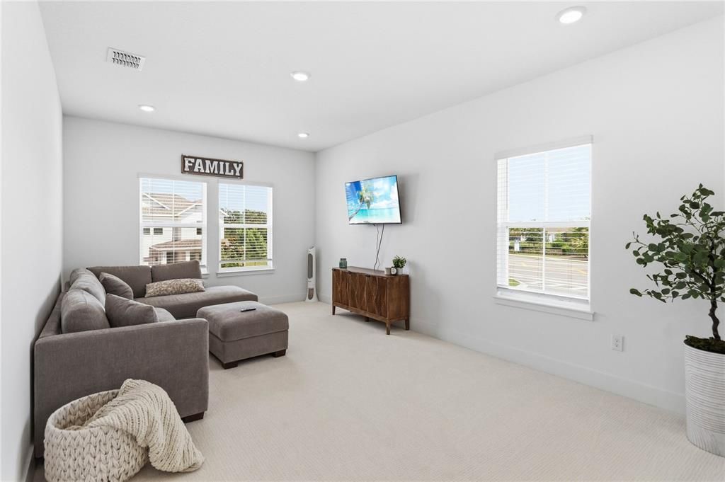 For Sale: $850,000 (4 beds, 3 baths, 2993 Square Feet)