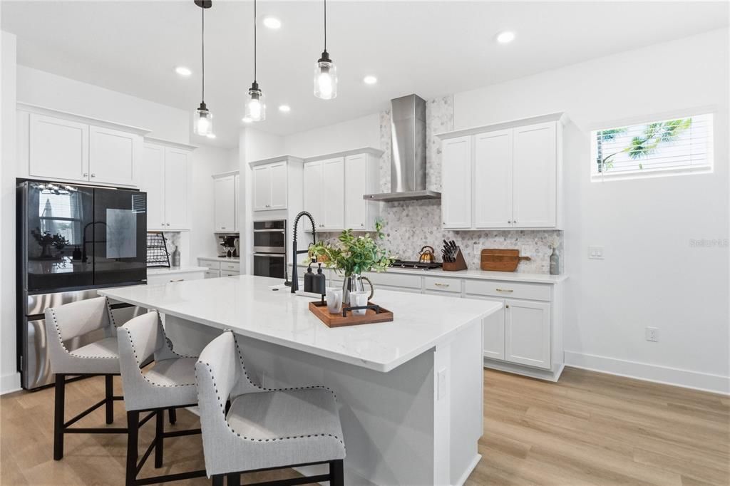 For Sale: $850,000 (4 beds, 3 baths, 2993 Square Feet)