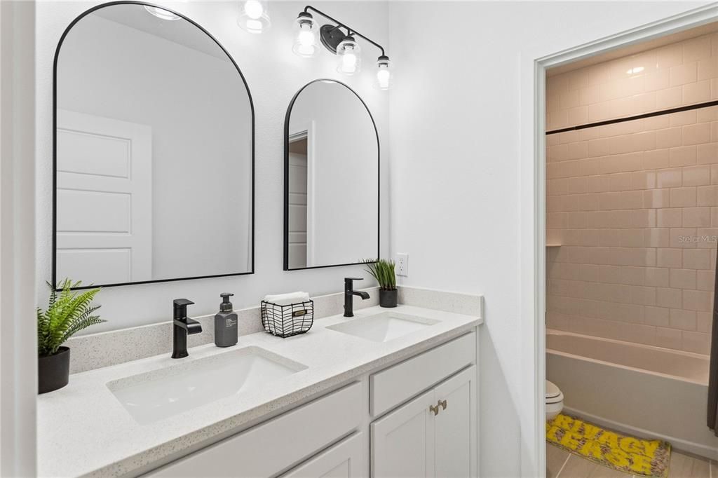 For Sale: $850,000 (4 beds, 3 baths, 2993 Square Feet)