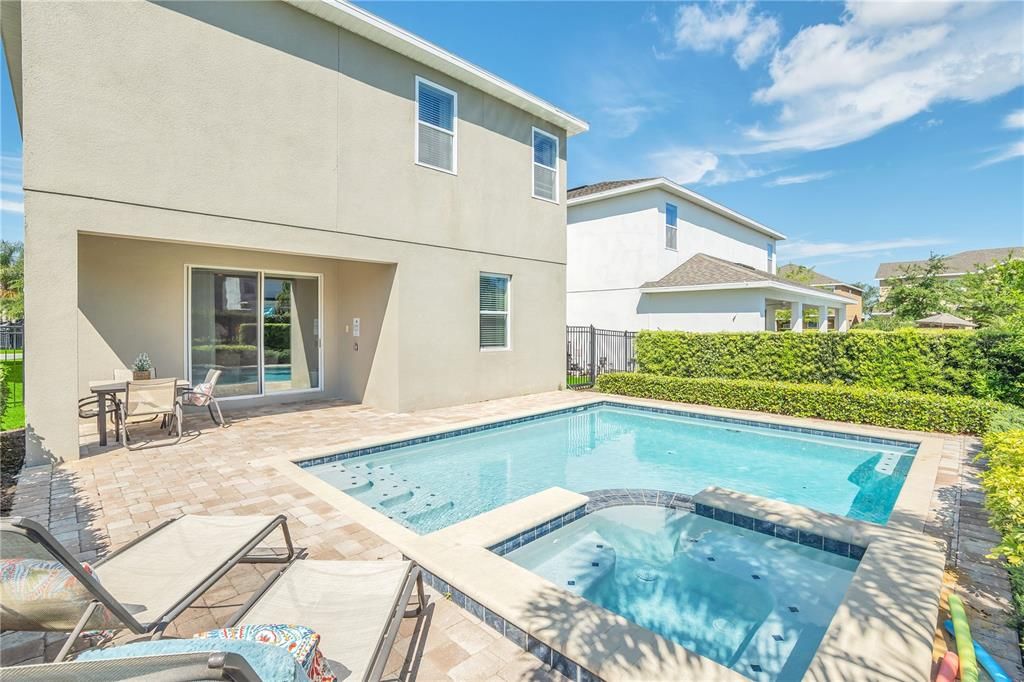 For Rent: $4,250 (8 beds, 7 baths, 3412 Square Feet)