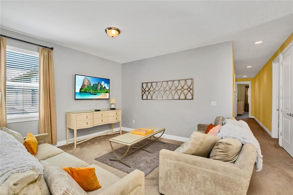 For Rent: $4,250 (8 beds, 7 baths, 3412 Square Feet)