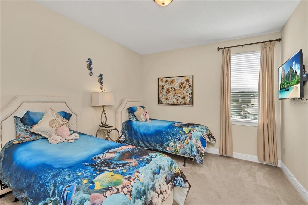 For Rent: $4,250 (8 beds, 7 baths, 3412 Square Feet)