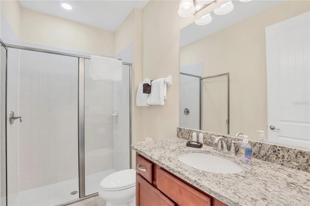 For Rent: $4,250 (8 beds, 7 baths, 3412 Square Feet)