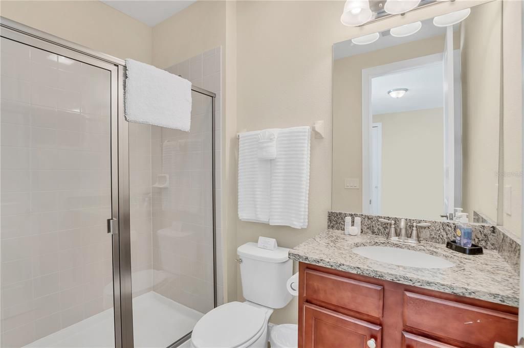 For Rent: $4,250 (8 beds, 7 baths, 3412 Square Feet)