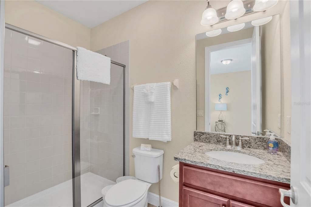 For Rent: $4,250 (8 beds, 7 baths, 3412 Square Feet)