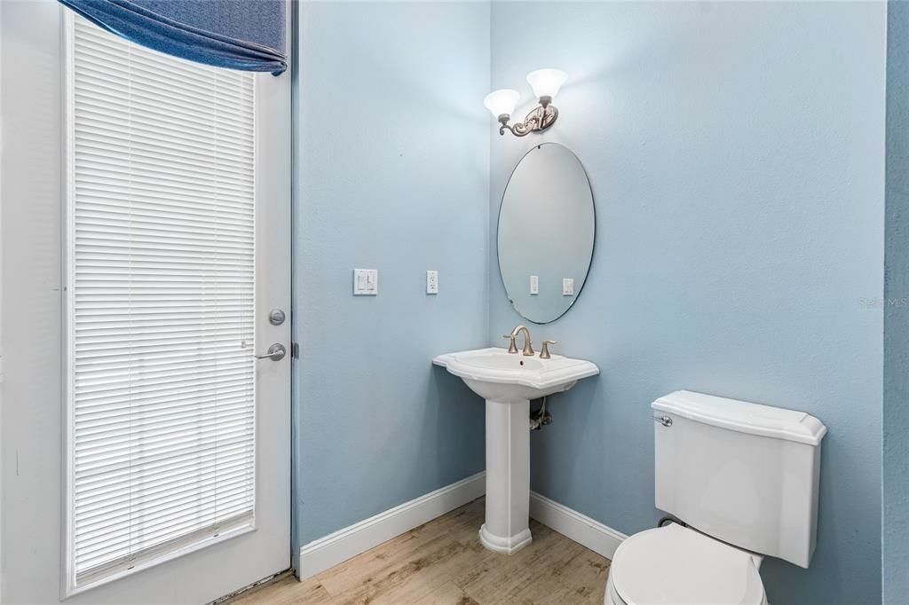For Sale: $875,000 (3 beds, 3 baths, 3431 Square Feet)