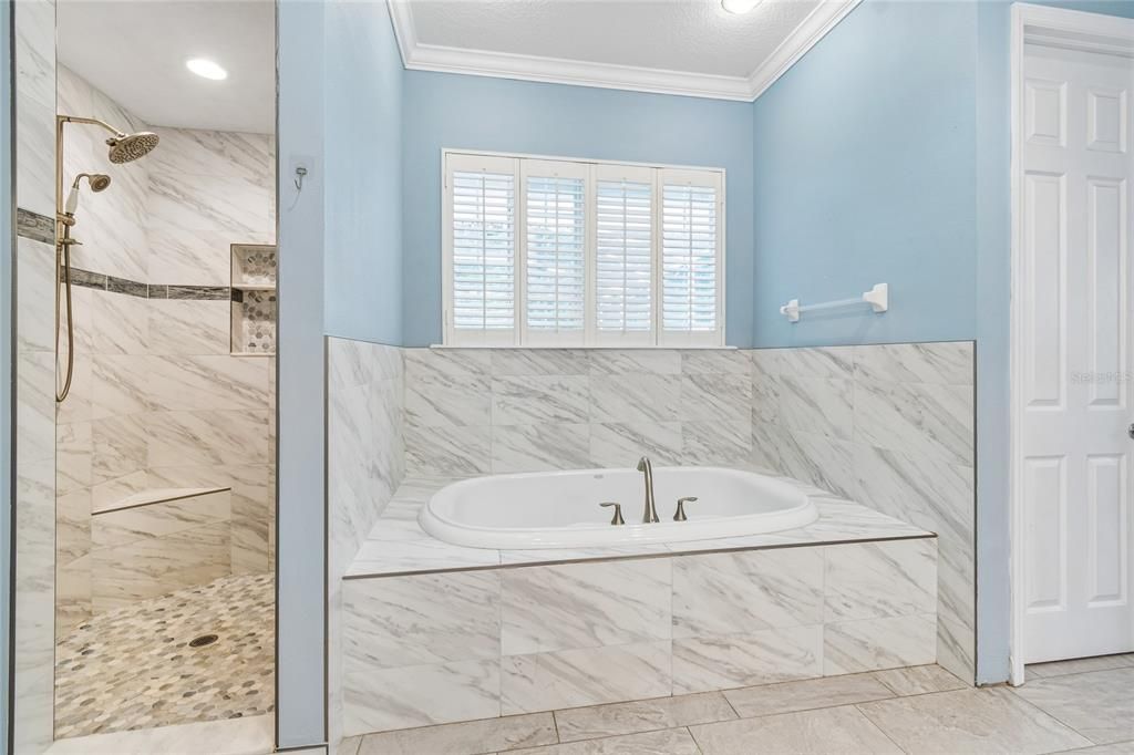 For Sale: $875,000 (3 beds, 3 baths, 3431 Square Feet)