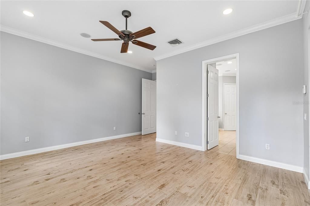 For Sale: $875,000 (3 beds, 3 baths, 3431 Square Feet)