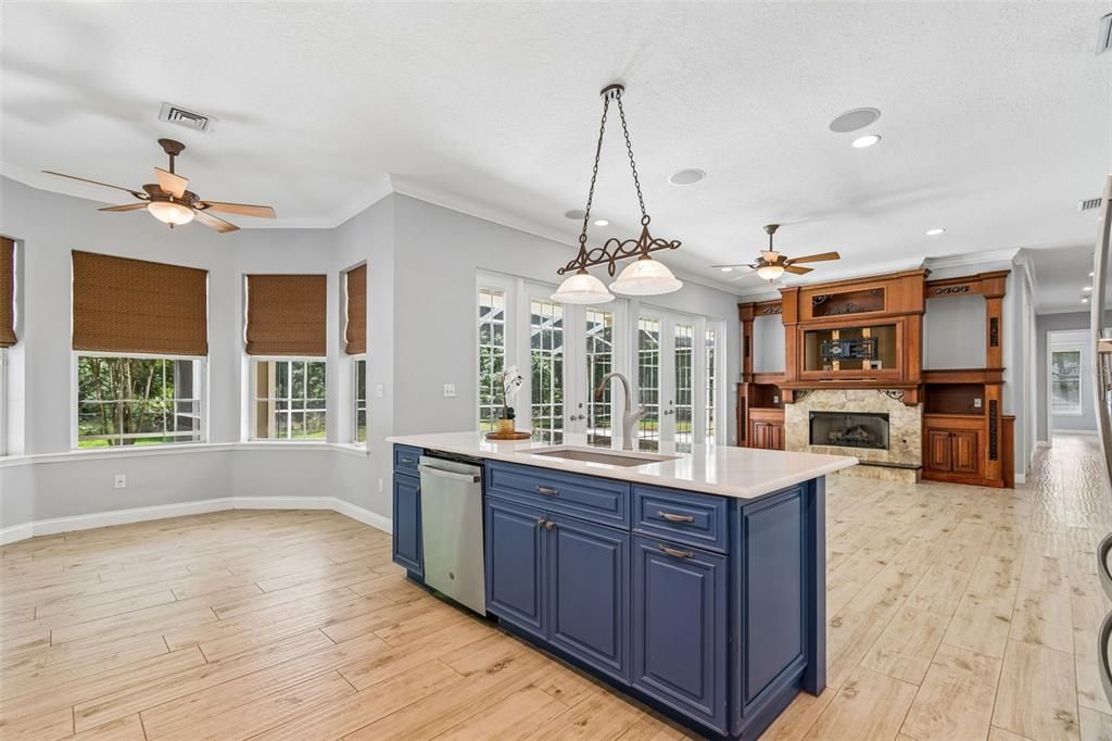 For Sale: $875,000 (3 beds, 3 baths, 3431 Square Feet)