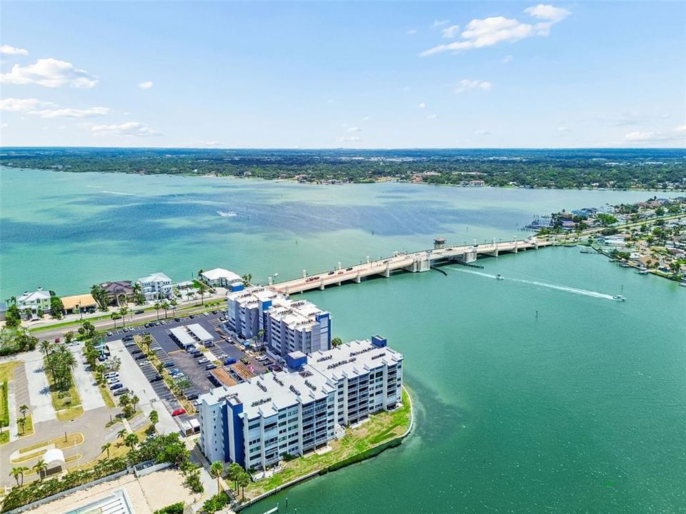 На продажу: $260,000 (1 спален, 1 ванн, 885 Квадратных фут)