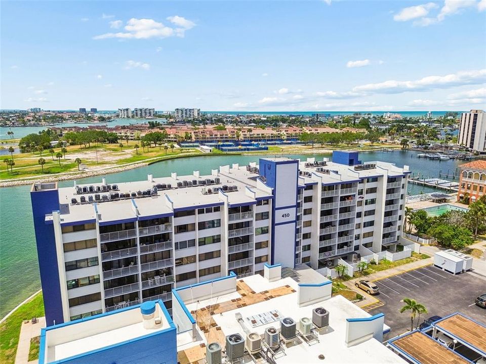 На продажу: $260,000 (1 спален, 1 ванн, 885 Квадратных фут)