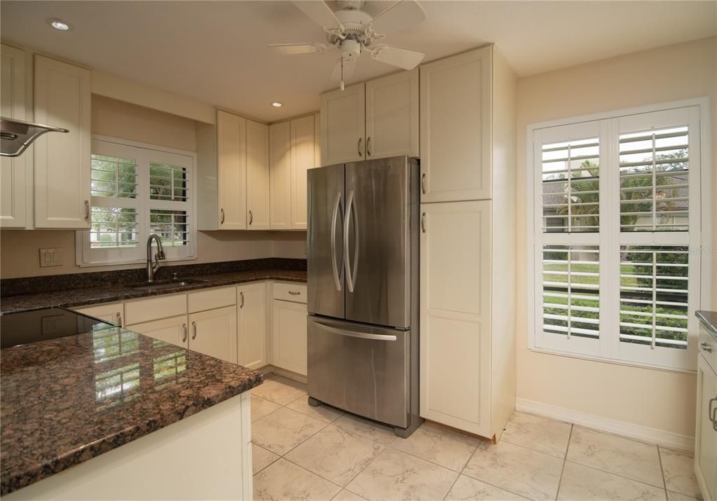 For Sale: $419,900 (3 beds, 2 baths, 1922 Square Feet)