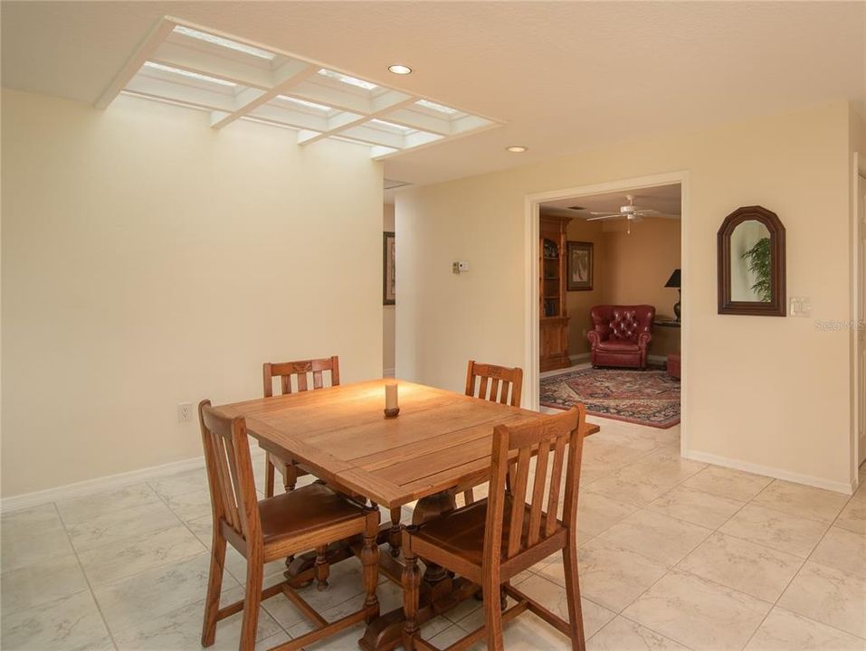 For Sale: $419,900 (3 beds, 2 baths, 1922 Square Feet)