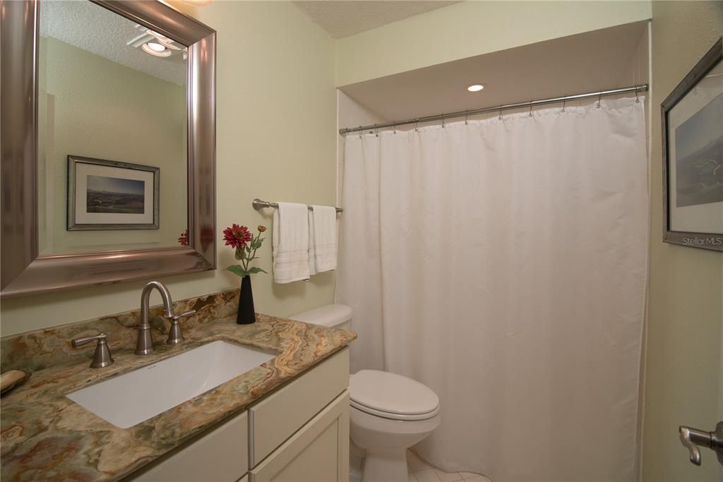 For Sale: $419,900 (3 beds, 2 baths, 1922 Square Feet)