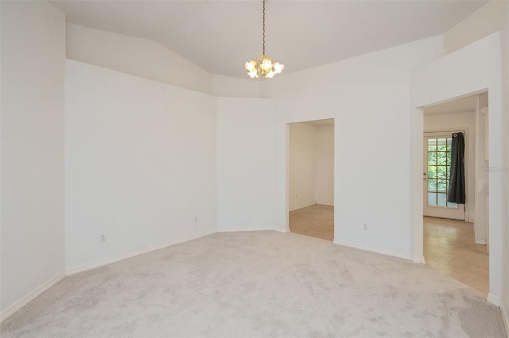 For Sale: $270,000 (3 beds, 2 baths, 1700 Square Feet)