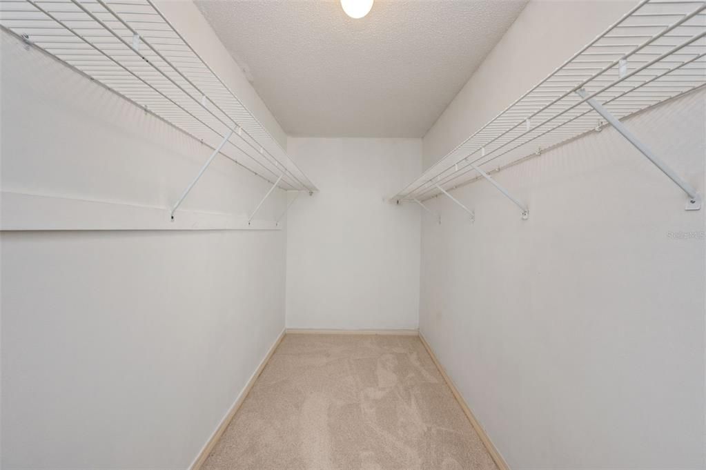 For Sale: $270,000 (3 beds, 2 baths, 1700 Square Feet)