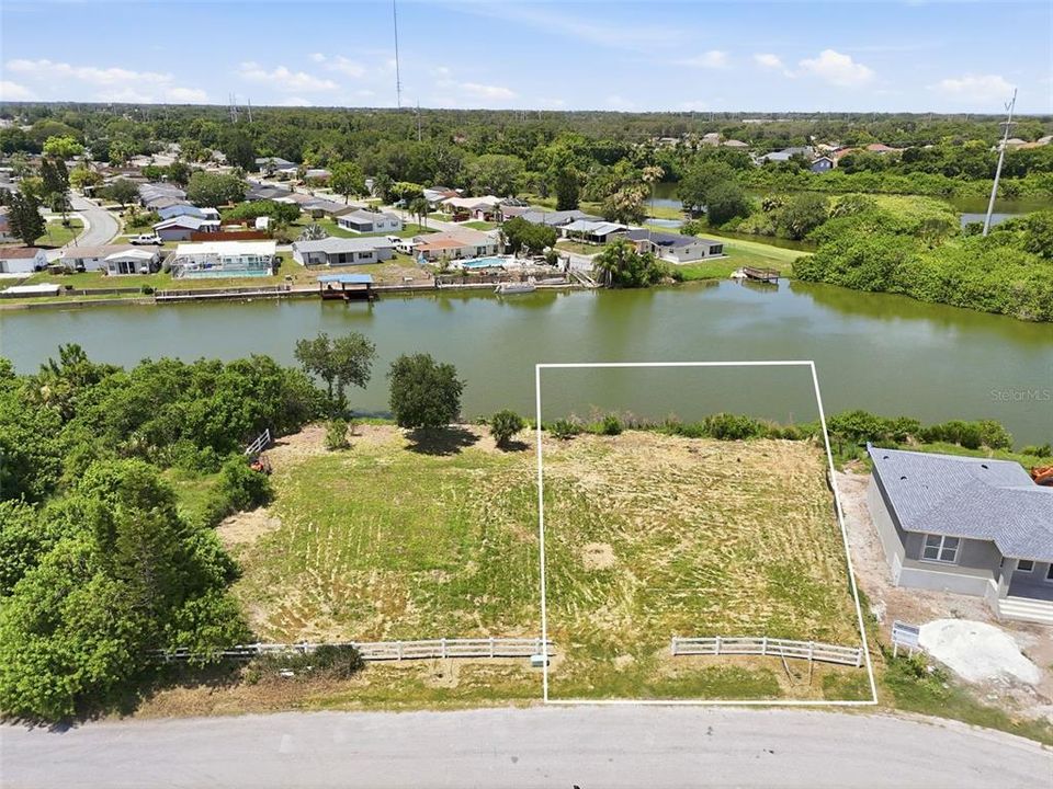 En Venta: $90,000 (0.39 acres)