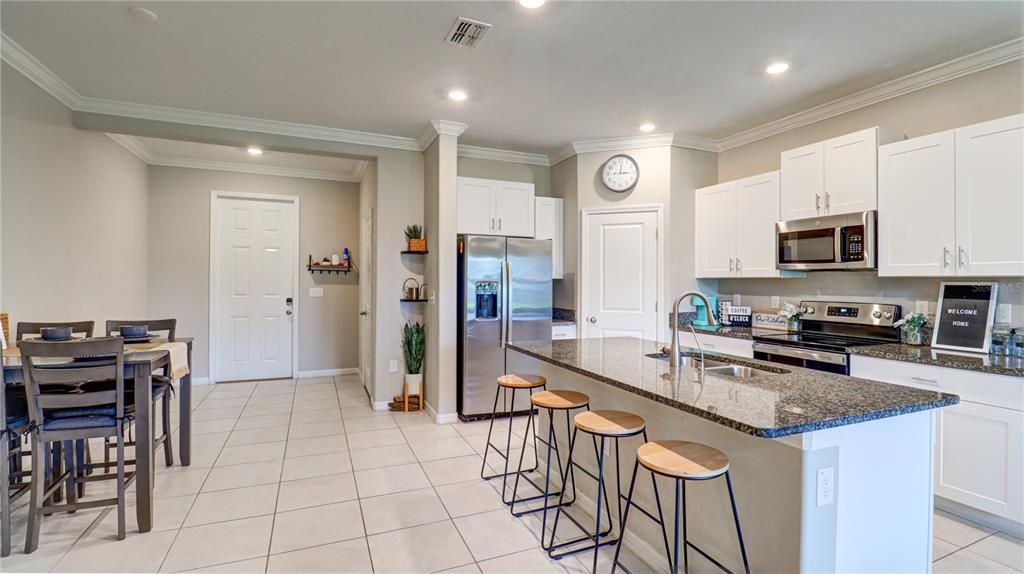 For Sale: $265,000 (3 beds, 2 baths, 1597 Square Feet)