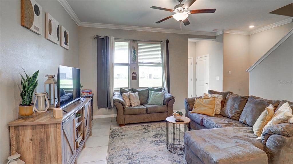 For Sale: $265,000 (3 beds, 2 baths, 1597 Square Feet)