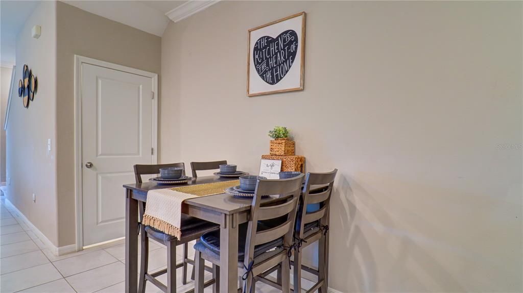 For Sale: $265,000 (3 beds, 2 baths, 1597 Square Feet)