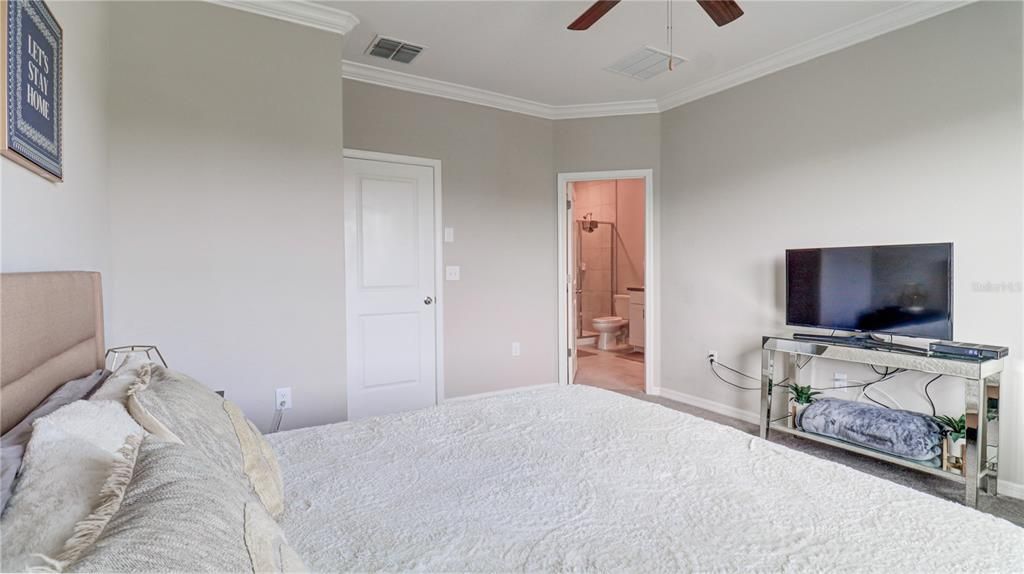 For Sale: $265,000 (3 beds, 2 baths, 1597 Square Feet)