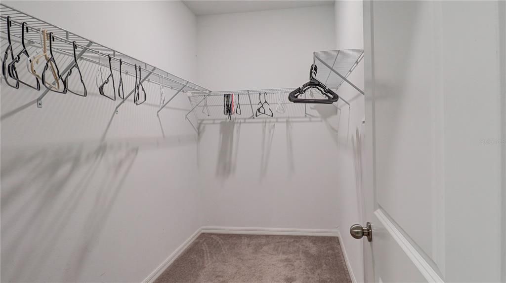 For Sale: $265,000 (3 beds, 2 baths, 1597 Square Feet)