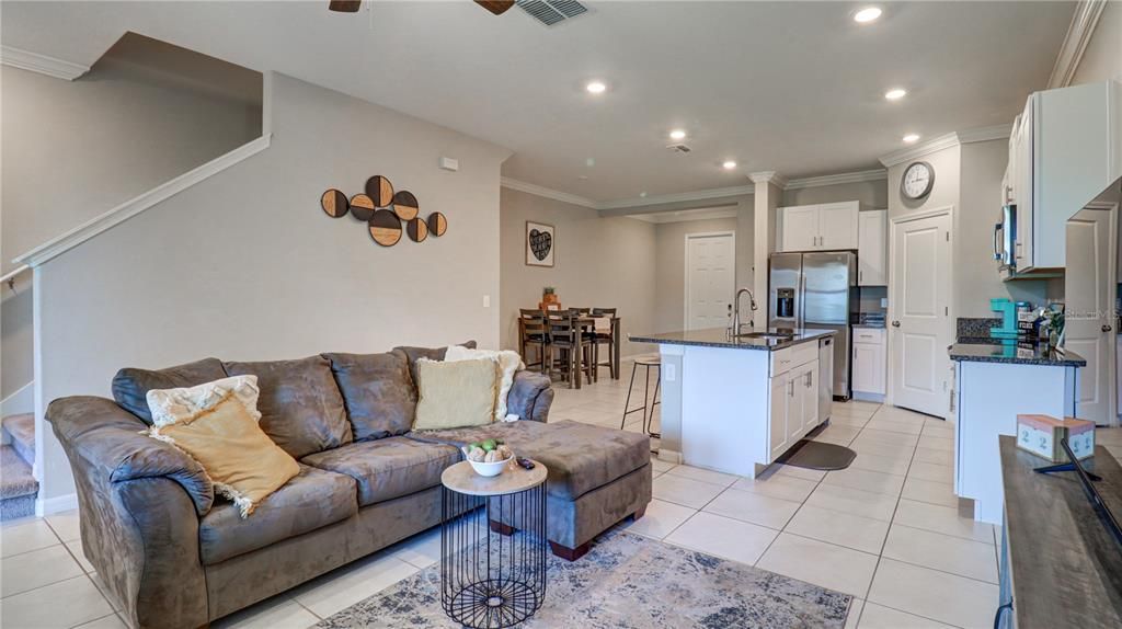 For Sale: $265,000 (3 beds, 2 baths, 1597 Square Feet)