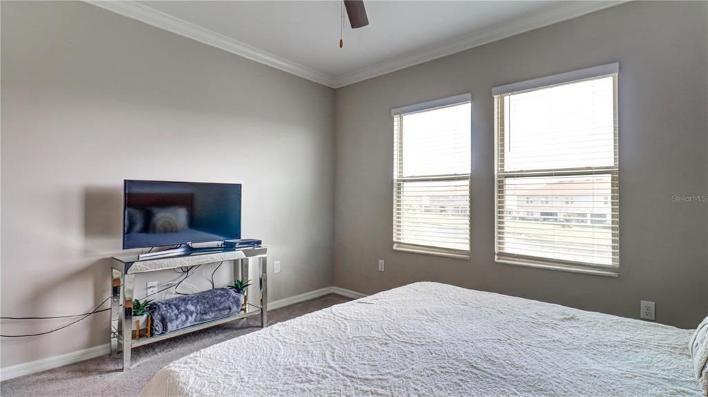For Sale: $265,000 (3 beds, 2 baths, 1597 Square Feet)